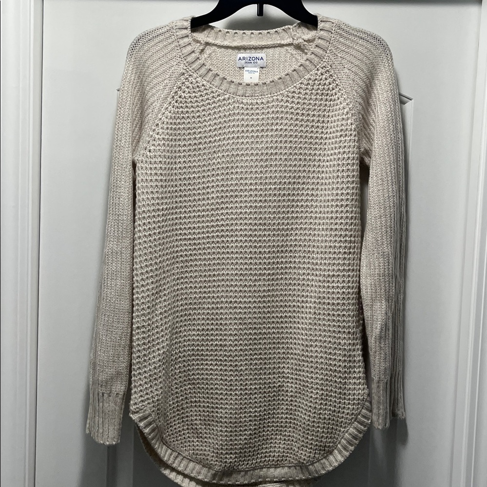 Arizona Jean co, gently worn, round hem sweater. Size medium